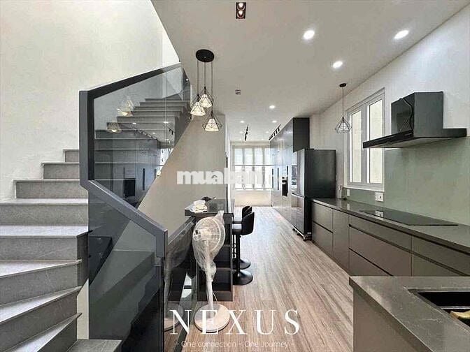 NHÀ NGUYÊN CĂN VIP LUXURY - FULL NỘI THẤT MỚI 100% NGAY EMART