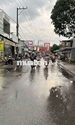 Nhà phố mặt tiền Đường Đoàn Thị Kia, ngay giữa chợ, gần ngã ba ông xã