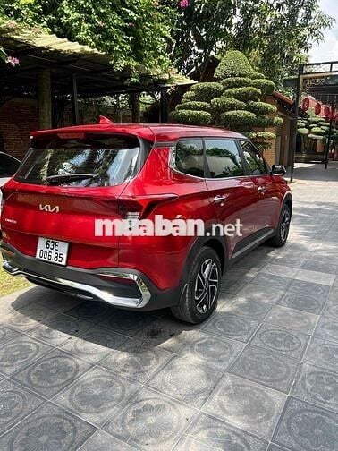 Kia Carens 7 chỗ màu Đỏ
