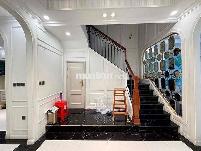 CHO THUÊ NHÀ PHỐ 4PN 5WC FULL NỘI THẤT