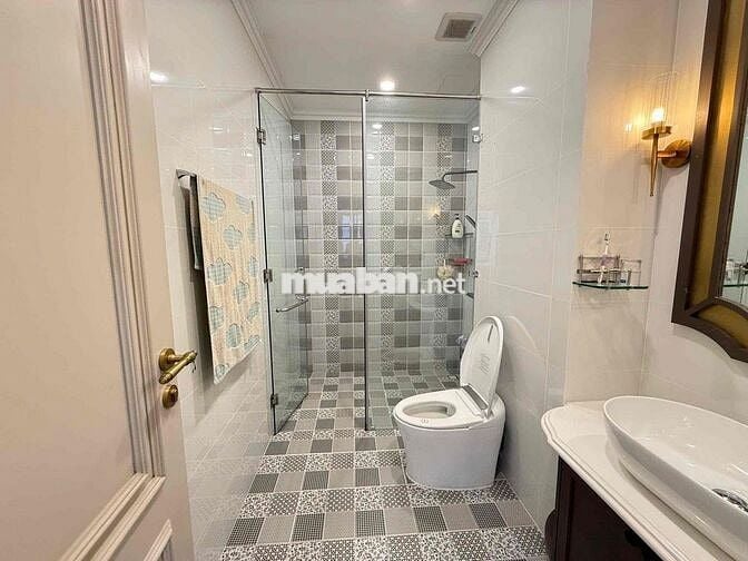 CHO THUÊ NHÀ PHỐ 4PN 5WC FULL NỘI THẤT