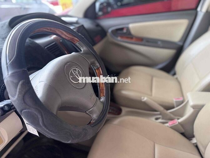 Toyota Vios Bạc 5 chỗ