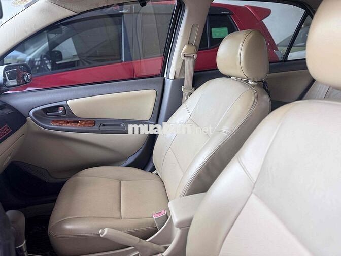 Toyota Vios Bạc 5 chỗ
