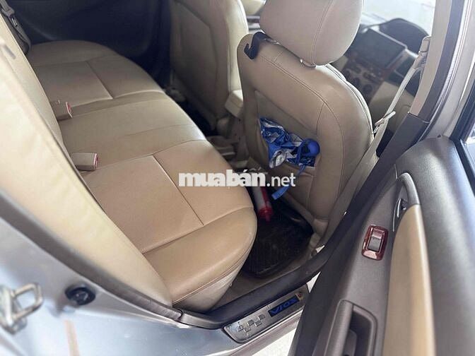 Toyota Vios Bạc 5 chỗ