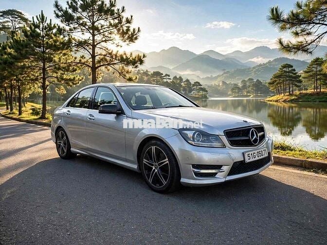 Mercedes C300 AMG 2011 Bạc 70.000 km