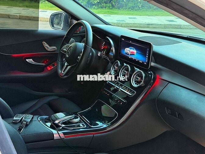 Mercedes C180 AMG sx 2020 up full C300 lướt 64k km
