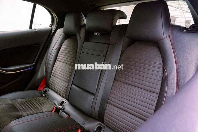Mercedes-Benz GLA 250 4MATIC 2015 Nâu
