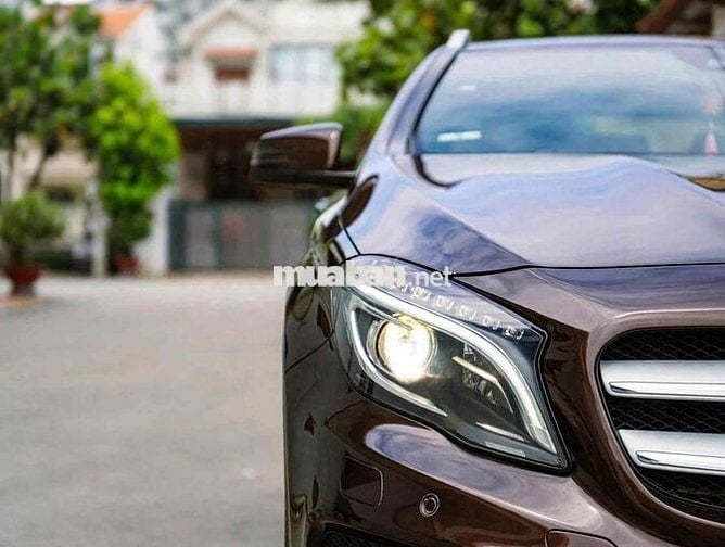 Mercedes-Benz GLA 250 4MATIC 2015 Nâu