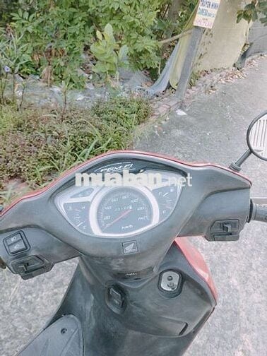 Honda Lead 2011 Đỏ