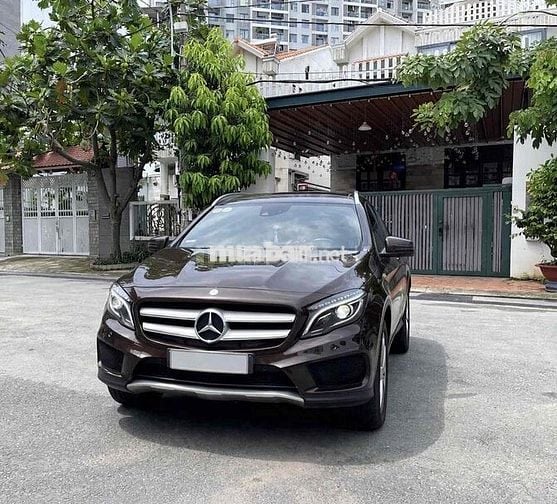 Mercedes-Benz GLA 250 4MATIC 2015 Nâu