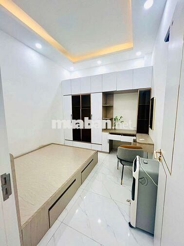 CHO THUÊ NHÀ 2 LẦU 4P CÓ NỘI THẤT KDC HỒNG LOAN SẴN NỘI THẤT 15TR