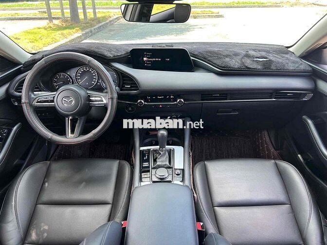 Mazda 3 Luxury 2023 16000 km Trắng