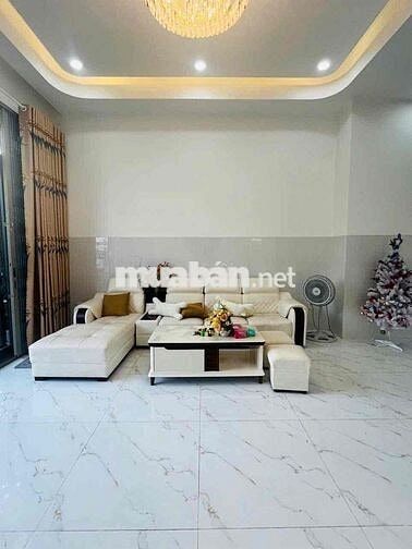 CHỦ GỬI CHO THUÊ NHÀ TRỆT 3 LẦU CÓ NỘI THẤT TRỤC CHÍNH KDC HƯNG PHÚ