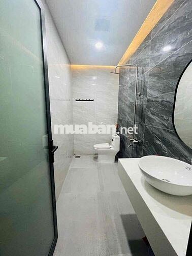 CHỦ GỬI CHO THUÊ NHÀ TRỆT 3 LẦU CÓ NỘI THẤT TRỤC CHÍNH KDC HƯNG PHÚ