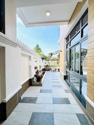 CHO THUÊ BIỆT THỰ TRỆT 2 LẦU CÓ NỘI THẤT KDC NAM LONG