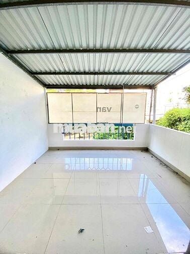 Gấp phòng 4tr8 có sân riêng ngay Võ Liêm Sơn P4 Q8 qua Parc mall 2’