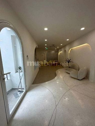 Cho thuê nhà nguyên căn MT Bàu Cát 3- DT 12x20- Đúc 3 Lầu-hơn 10 phòng