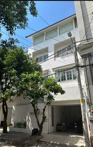 Cho thuê nhà nguyên căn MT Bàu Cát 3- DT 12x20- Đúc 3 Lầu-hơn 10 phòng