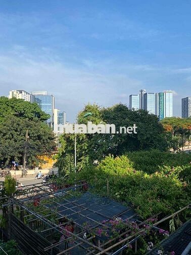 Cho thuê nhà nguyên căn phố Nguyên Hồng - gần công viên hồ Thành Công