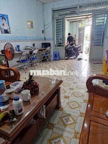 NHÀ 2 TẦNG BÀ ĐIỂM NGAY CHỢ KHU VÍP ĐƯỜNG THÔNG 8M XE TẢI VÀO NHÀ
