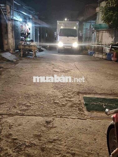 NHÀ 2 TẦNG BÀ ĐIỂM NGAY CHỢ KHU VÍP ĐƯỜNG THÔNG 8M XE TẢI VÀO NHÀ