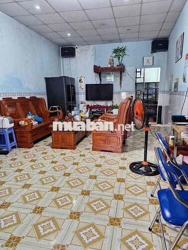 NHÀ 2 TẦNG BÀ ĐIỂM NGAY CHỢ KHU VÍP ĐƯỜNG THÔNG 8M XE TẢI VÀO NHÀ