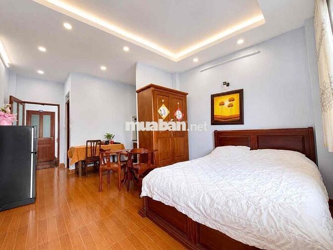 Ban Công 1PN 35m2_Đi Bộ Đến HIU_UEF_Full Nội Thất_Điện Biên Phủ_Ngã4HX