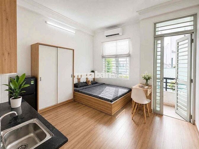Phòng trọ mới ngay Ngã 4 Hàng Xanh - Siêu thoáng