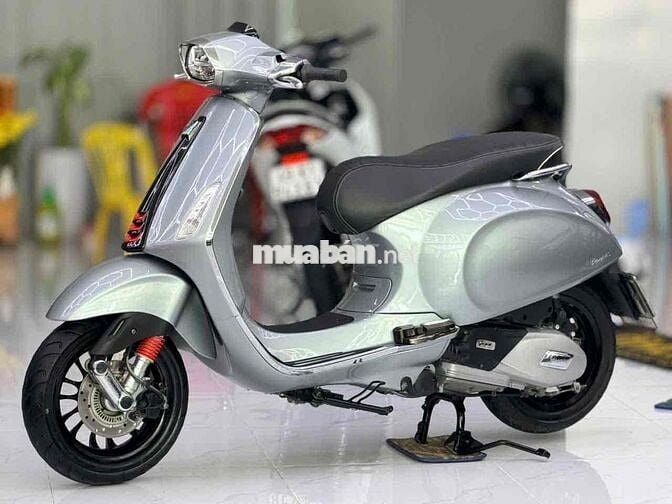Vespa 150 2021 zin đẹp bstp 9chủ nợ xấu trả 50% ạ