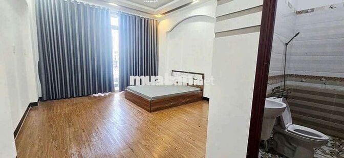 CHO THUÊ NHÀ 2 LẦU 3PN SẴN NỘI THẤT KDC HƯNG PHÚ GẦN CHỢ 13TR/THÁNG
