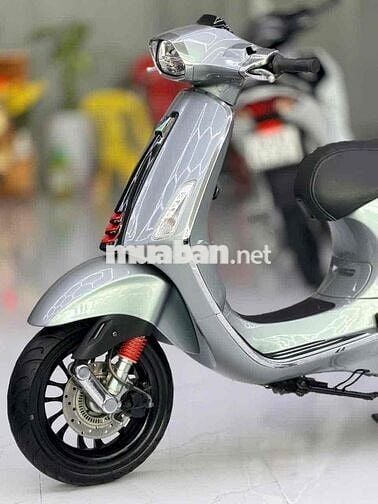 Vespa 150 2021 zin đẹp bstp 9chủ nợ xấu trả 50% ạ