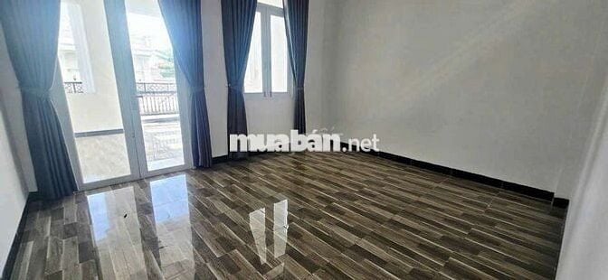CHO THUÊ NHÀ 2 LẦU 3PN SẴN NỘI THẤT KDC HƯNG PHÚ GẦN CHỢ 13TR/THÁNG