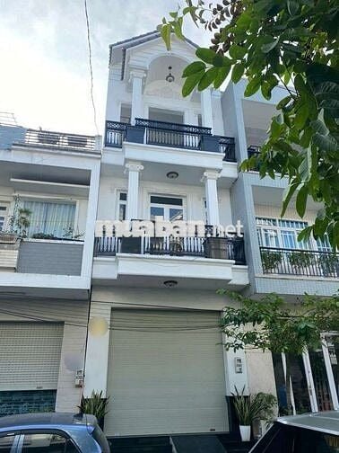 CHO THUÊ NHÀ 2 LẦU 3PN SẴN NỘI THẤT KDC HƯNG PHÚ GẦN CHỢ 13TR/THÁNG