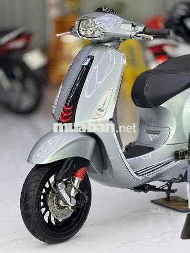 Vespa 150 2021 zin đẹp bstp 9chủ nợ xấu trả 50% ạ