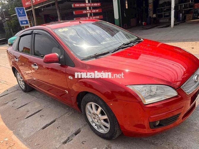 Ford Focus 2005 số tự động màu Đỏ