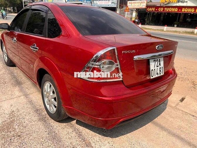Ford Focus 2005 số tự động màu Đỏ