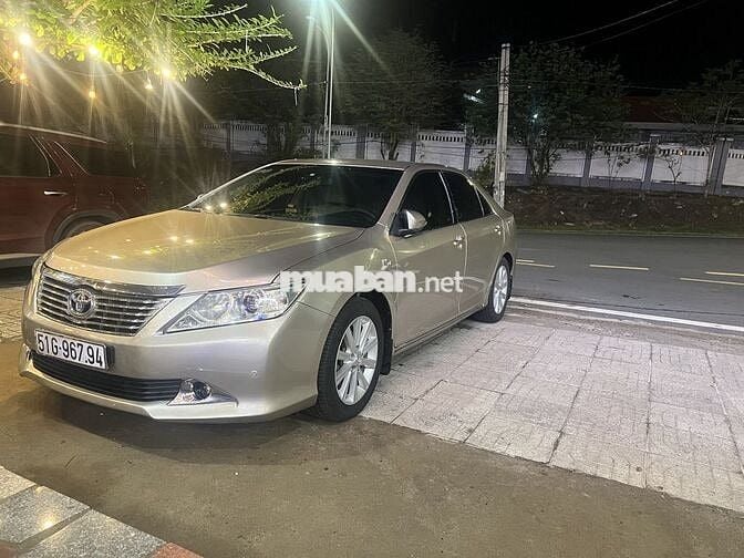 Toyota Camry 2.5G 2014 Vàng cát