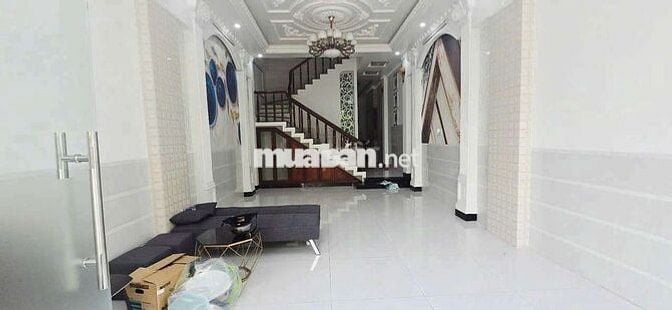 CHO THUÊ NHÀ 2 LẦU 3PN SẴN NỘI THẤT KDC HƯNG PHÚ GẦN CHỢ 13TR/THÁNG