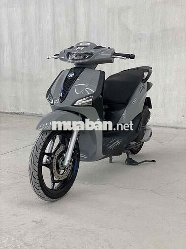 Piaggio Liberty 2025 125cc 3000 km Xám