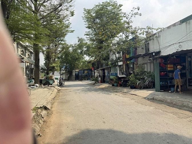 Bán đất biệt thự Đường số 2 An Khánh Q2 chỉ 135tr/m2 gần Ga Metro Rạch