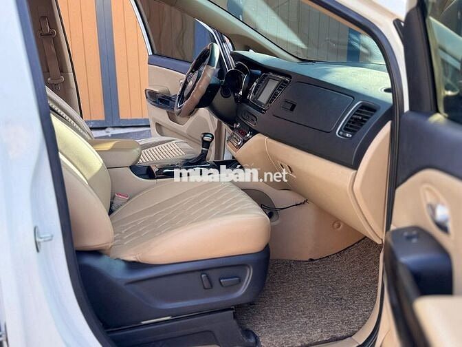 Kia Sedona 2019 Bản Full 7 chỗ Trắng