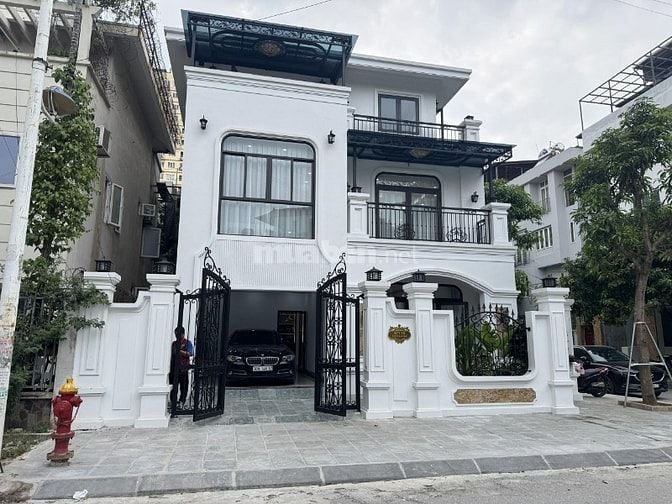 Cần bán gấp căn biệt thự lô góc 181m2 VIP nhất KĐT mới Văn Khê Hà Đông