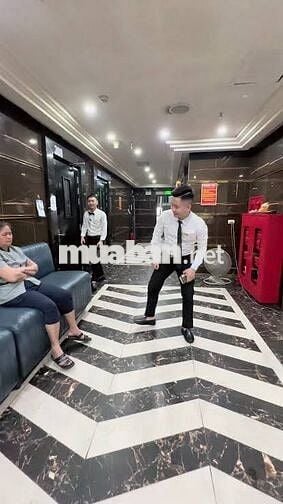 Karaoke Level Hà Nội - tuyển 1 bảo vệ và 5 phục vụ