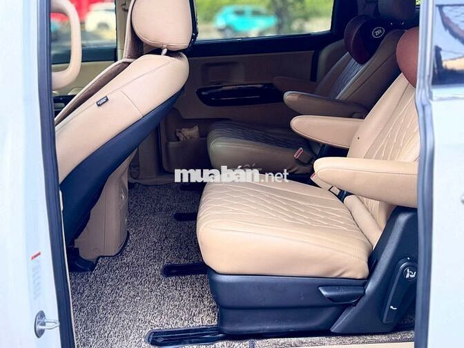 Kia Sedona 2019 Bản Full 7 chỗ Trắng
