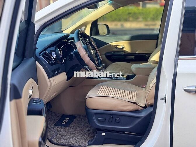 Kia Sedona 2019 Bản Full 7 chỗ Trắng