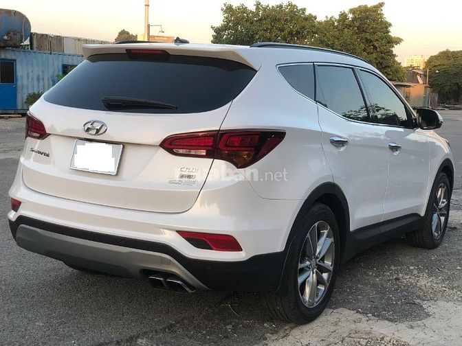🚙Hyundai SantaFe 2.2 D Full Option 4WD Máy dầu sản xuất 2018🚙