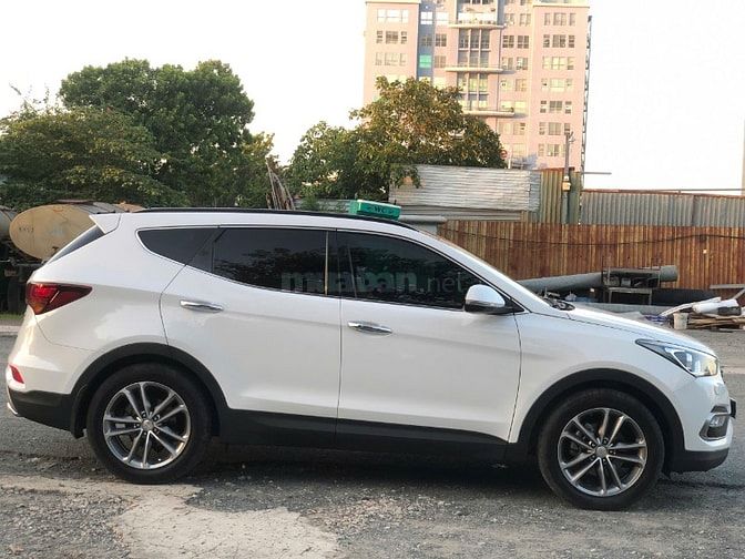 🚙Hyundai SantaFe 2.2 D Full Option 4WD Máy dầu sản xuất 2018🚙