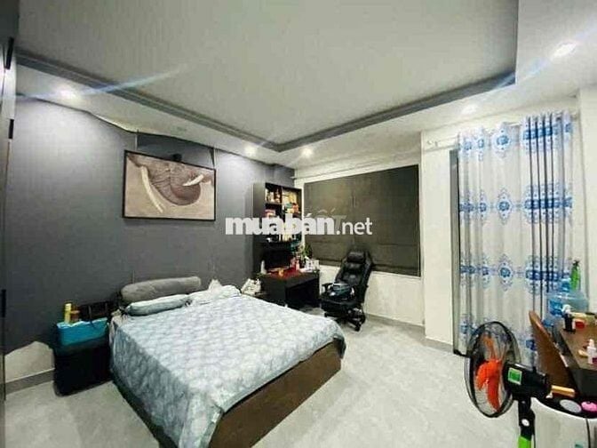 Nội Thất Đầy Đủ !! Hẻm 6m Tân Sơn Nhì, 3 Tấm, 4 x 18m, 4 Phòng, 4 wc