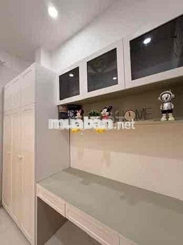CHỦ ĐI ÚC – BÁN GẤP VILLA MINI NGANG 10M – SÁT CĂN HỘ PH
