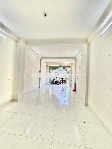 Nhà mặt tiền kinh doanh khu tên lửa 4.5x18m 3.5 tấm có nội thất 20 tr